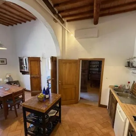 アパート Casa Resta In A 1500s Monastery ブオンコンヴェント
